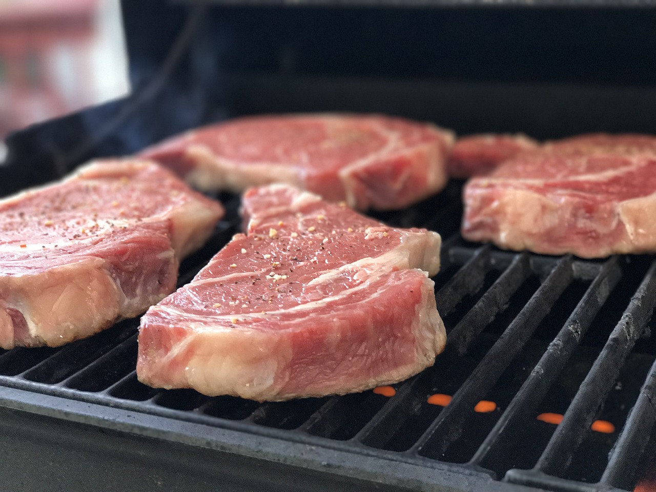 影视剧牛肉吃戏，视觉与味觉的双重盛宴品鉴